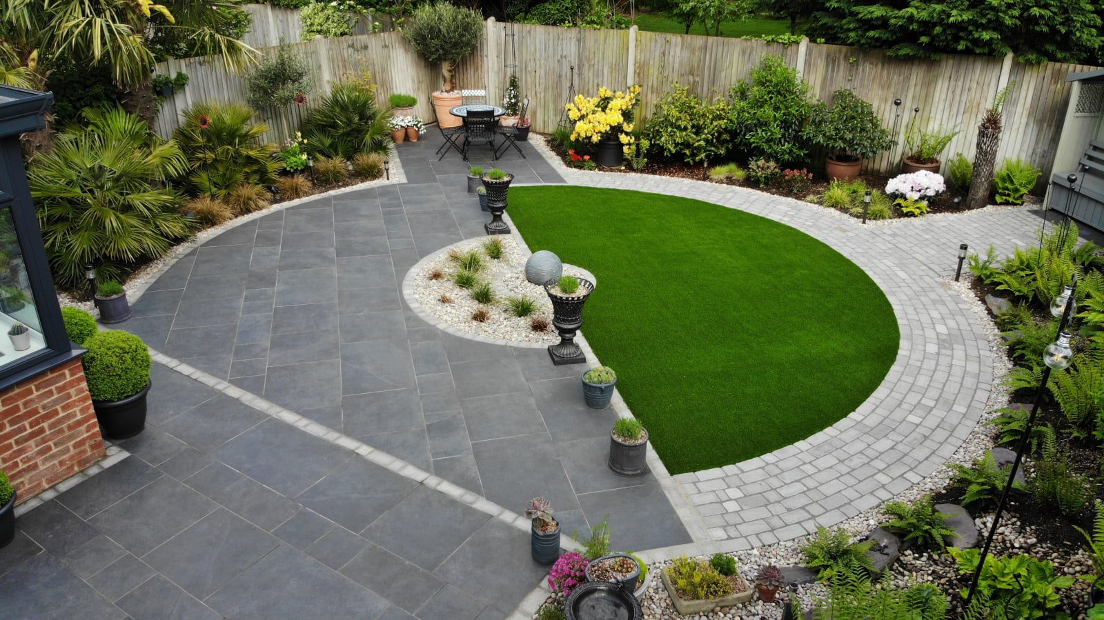 Natural stone paving in Croydon